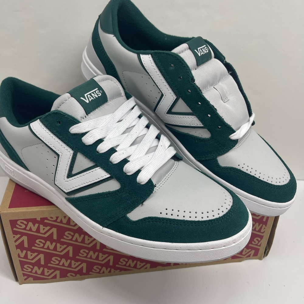 Vans Green White Men's Lowland 2.0
Tri-Tone Green/Grey
VN000D6RZOX Sneakers - Picture 8 of 16